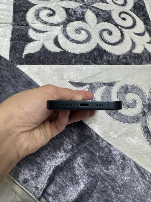 Продам айфон 14 на 128гб