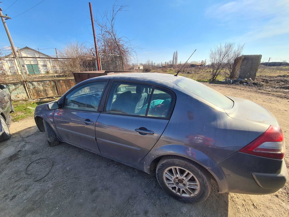 Renault Megane 2 | 1.5 dCi | – Economică, ideală pentru navetă/muncă