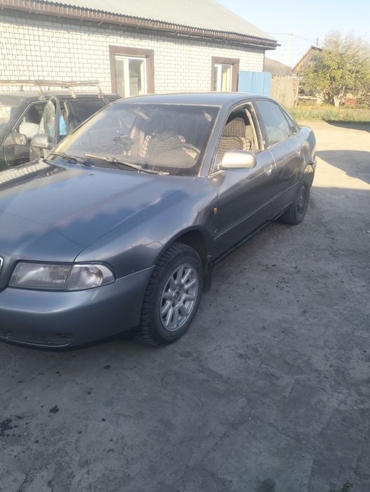 Автомобиль Ауди А4