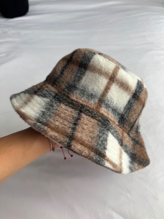 Различни шапки по 10лв