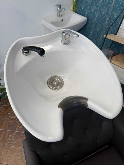 Scaune frizerie profesionale – 1 scaun + 1 unitate spălare (set sau separat)