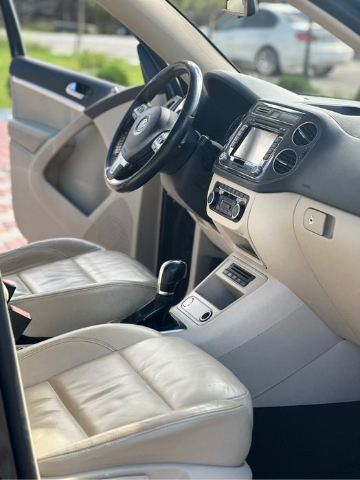 VOLKSWAGEN Tiguan 2012 — imagine 3