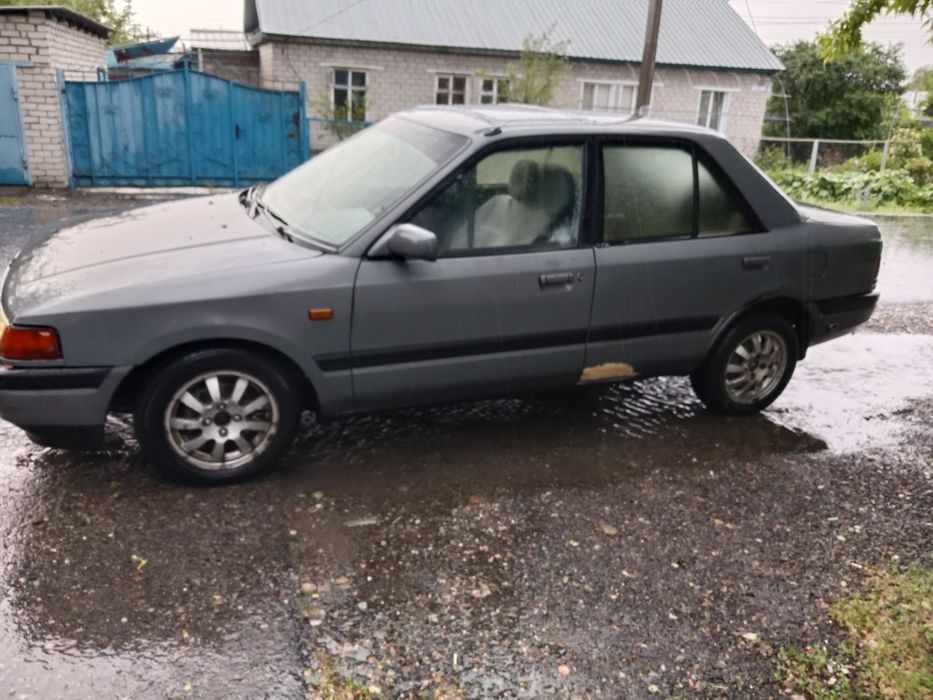 Продам автомобиль Mazda 323 BG