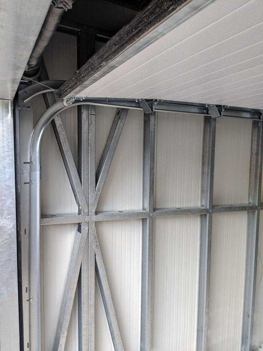 Vindem garaje auto metalice de calitate cu termen scurt de livrare
