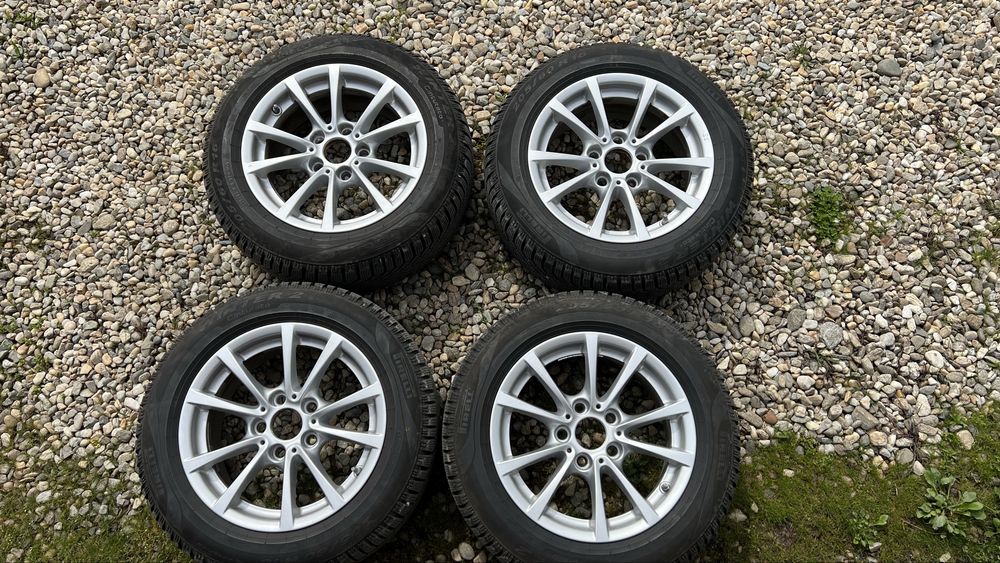 Vand set roti complet de iarna pentru BMW F30 F31 F35 F36 cu jante de vb 16.