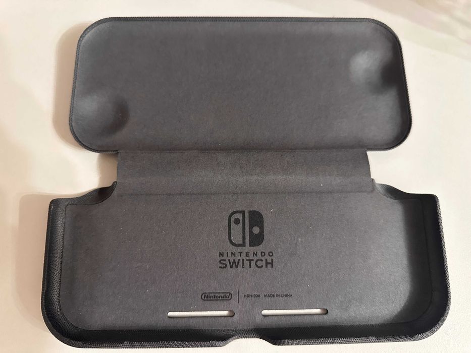 Nintendo Switch Lite Прошитая + Nintendo Flip Case