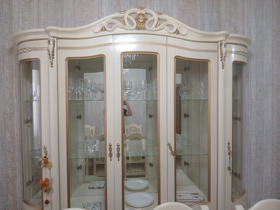 Мебель для столовой.