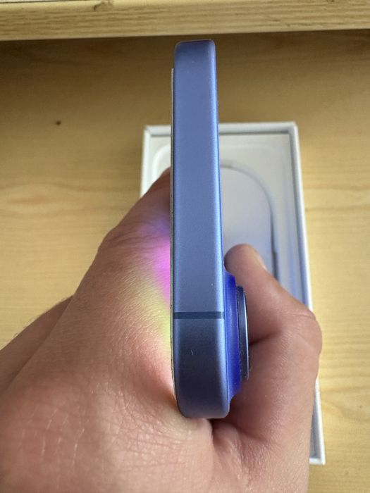 Iphone 16 blue 128