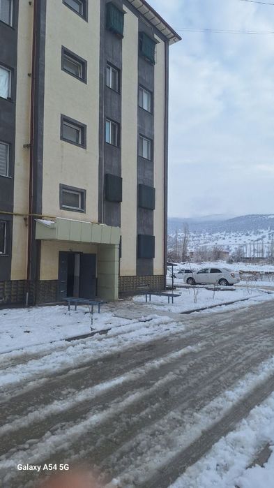 Bõstonliq tumani, Gazalkent, Nahalovka hududi 2 hona, 45 kv, 3 etaj