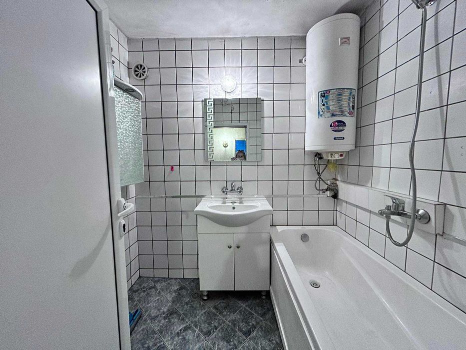 Продава се Многостаен апартамент в Пловдив, Кючук Париж - 93 кв.м за 1291 €/кв.м - Снимка #3