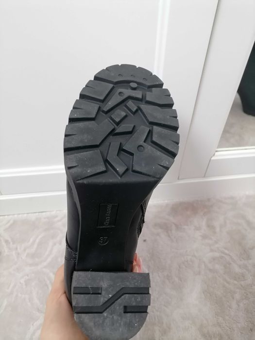 Черни боти с ток размер 37