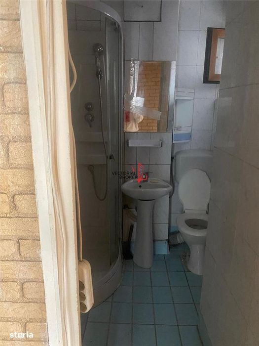 4 camere decomandat, etaj intermediar Piata Delfinului