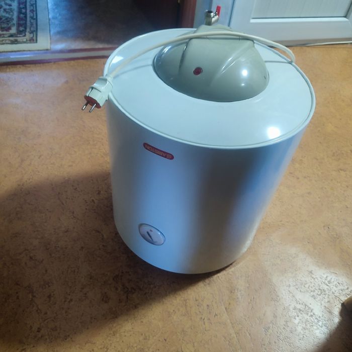 Аристон на 50 л.
