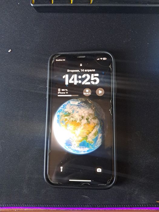 Продам Iphone 11
