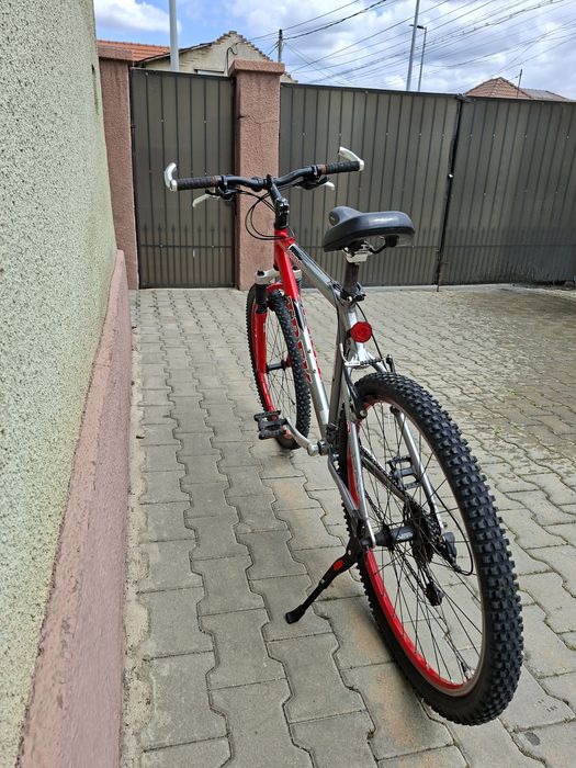 Bicicleta Trek aluminiu , 27(9×3)viteze, roti pe 26