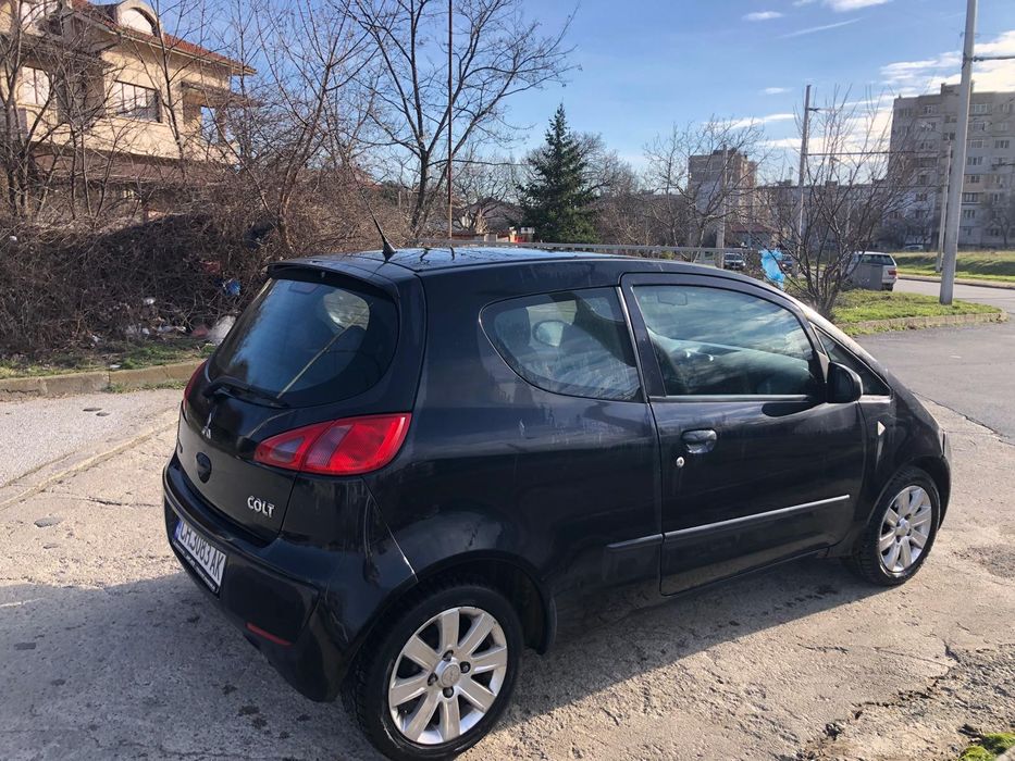 Лека кола Mitsubishi colt