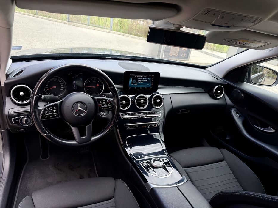 Mercedes-Benz C180