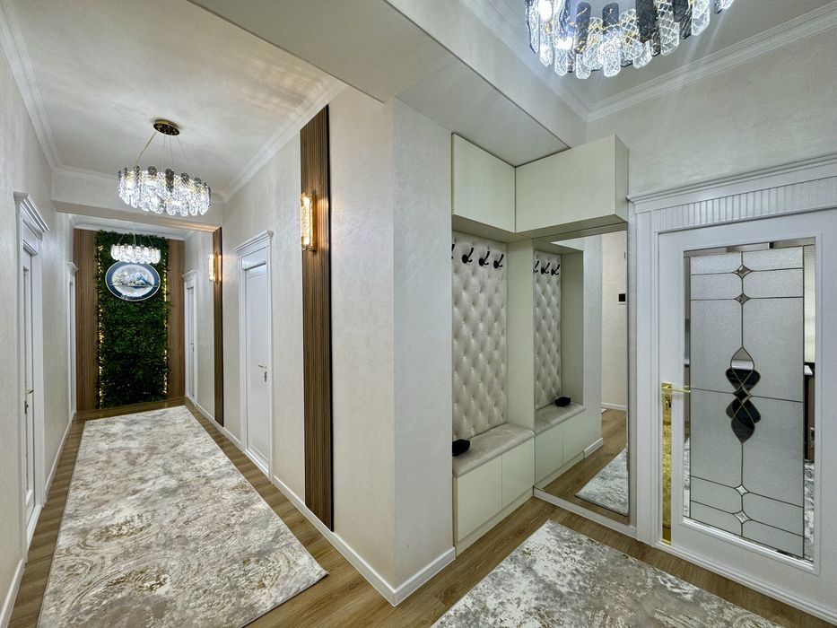 4х ком. квартира, на 1 этаже. Фрунзе