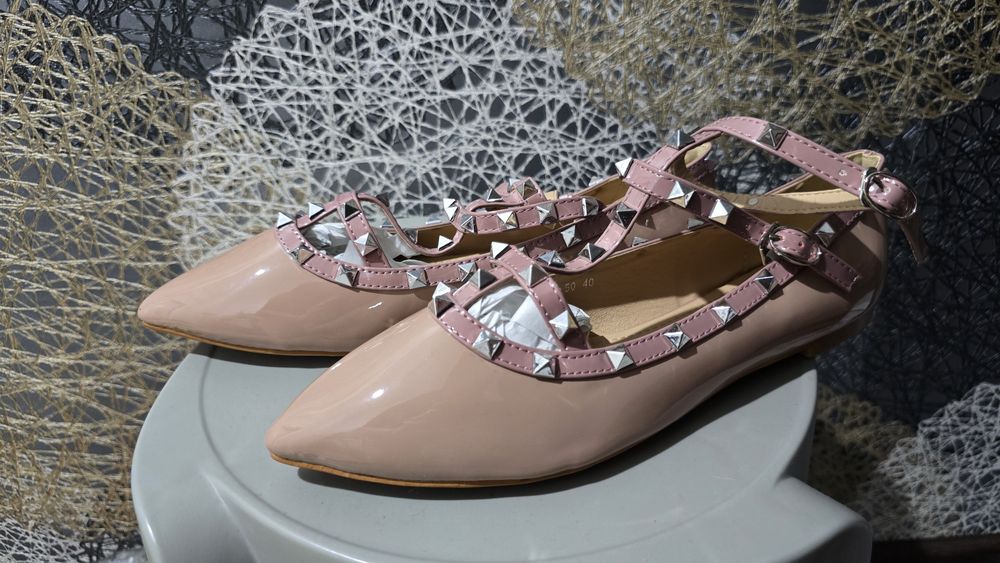 Распродажа стильной обуви