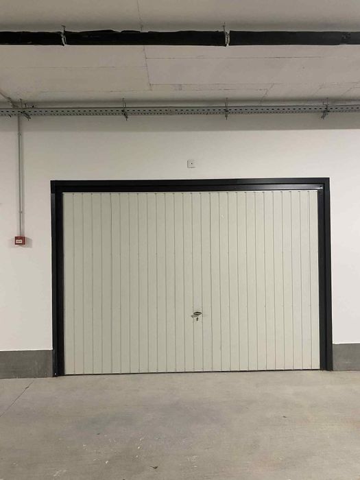 Продава се Гараж / Паркомясто в София, Връбница 1 - 20 кв.м за 7 €/кв.м - Снимка #1