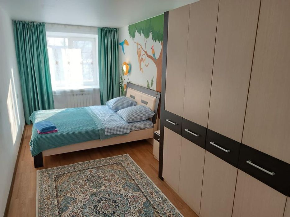 Посуточно 3х ком район КОЛОС