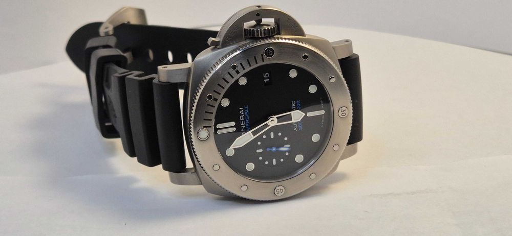 Panerai Luminor Submersible