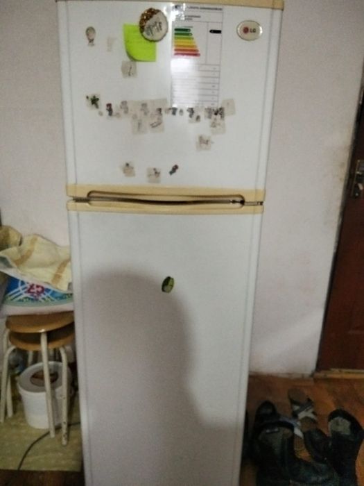 продам холодильник