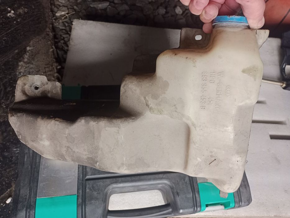 Запчасти Ауди В3