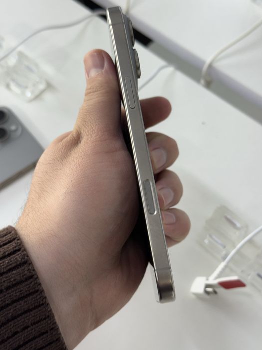 Iphone 16pro max 256gb 93%