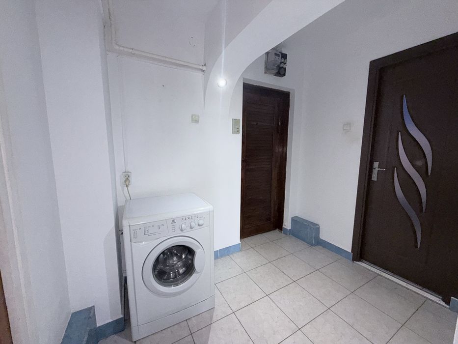 Apartament 2 camere decomandat Etaj 2 cu  Centrală termică