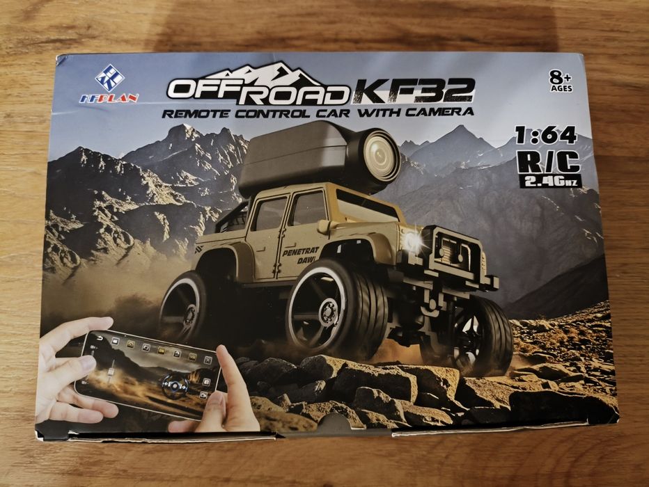 Vand masinuta 1:64 cu telecomanda RC 2.4 GHz si camera video