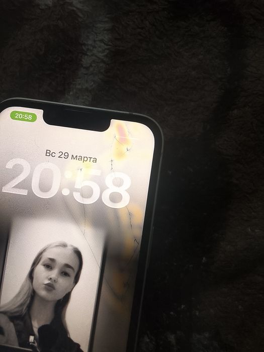 Продам айфон 13 белый или обмен