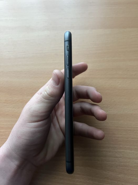 iPhone 11 — True Tone