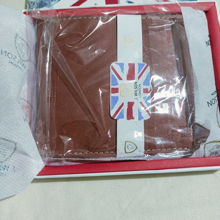 Мъжки портфейл J. Wilson London.