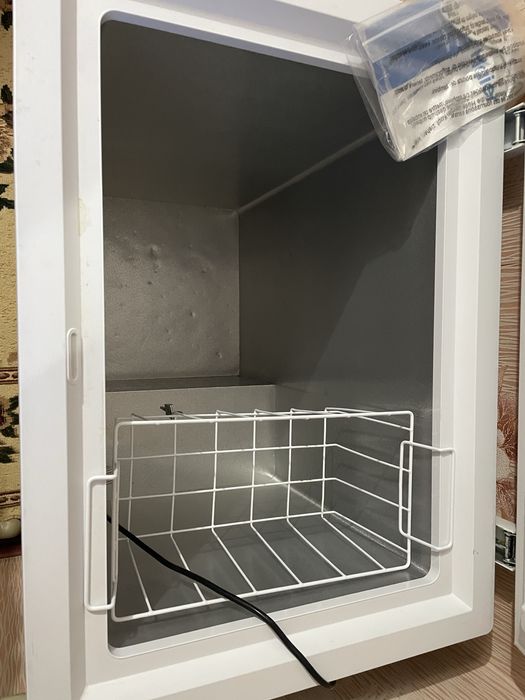 Продам морозилку 150 литров