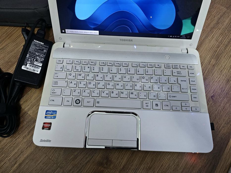 Мини лэптоп для работы Intel core i3 / 8 GB