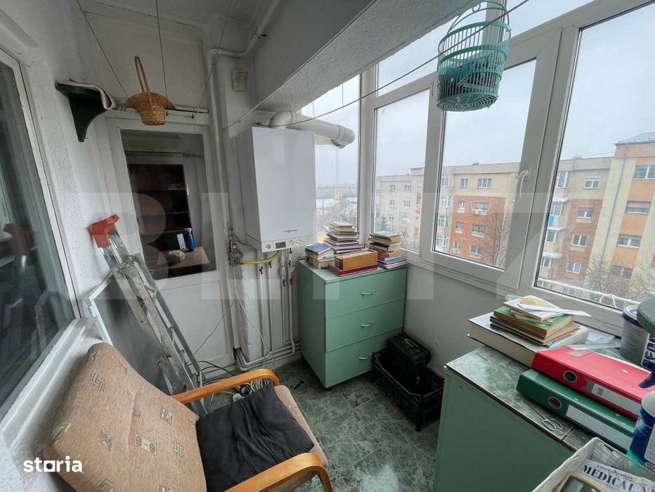 Apartament 3 camere, 77 mp, decomandat - George Enescu - zona Proper P