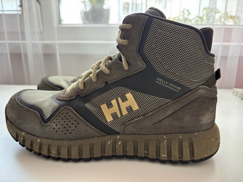 Туристически обувки Helly Hansen