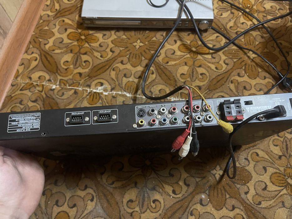 2 DVD плеера в хорошем состоянии