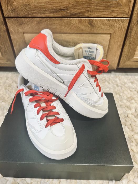 Adidasi New Balance, intr-o conditie foarte buna.