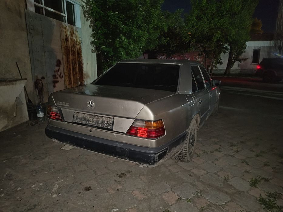 Продам Mercedes W124