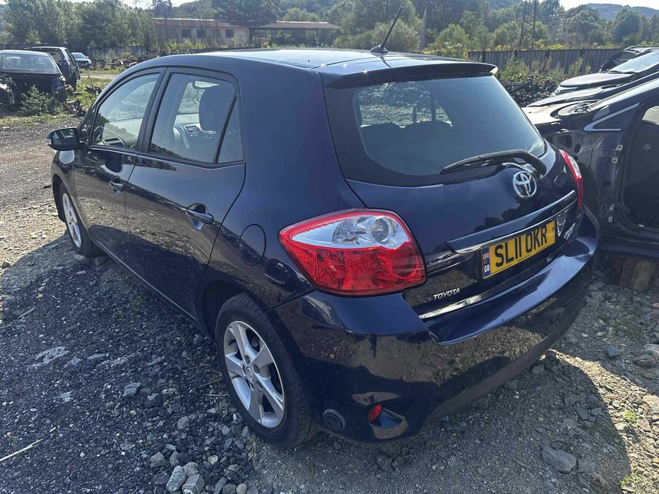 НА части: Toyota Auris 1.6 VVT-i, 132 к.с.  2011 г