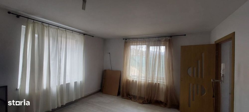 Casa de vanzare 100 mp, Moeciu de Jos, Jud. Brasov, langa Bran.