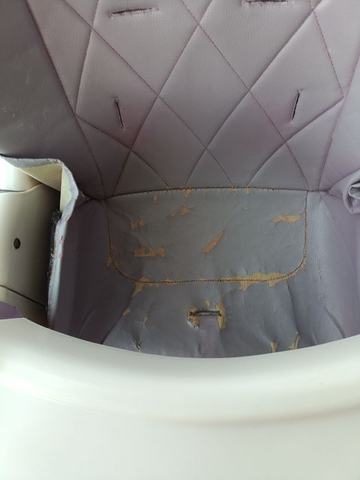 Отдам даром стульчик и розовый шезлонг