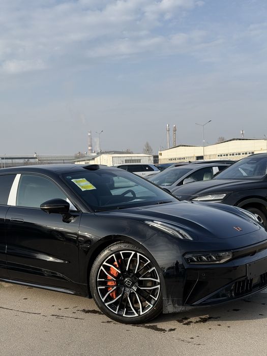 Zeekr 001 you 2025 Qora