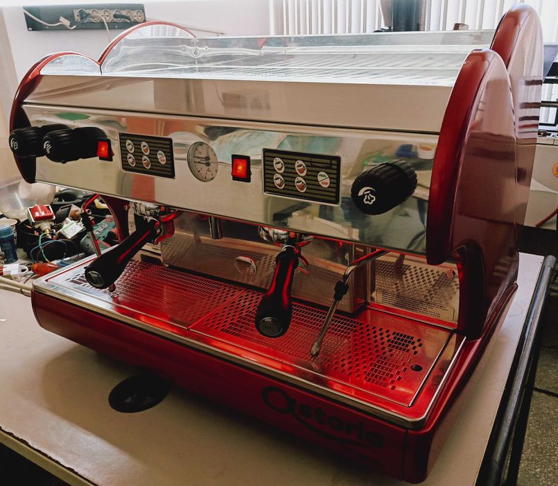 Espressoare profesionale reconditionate, grup CMA - Italia