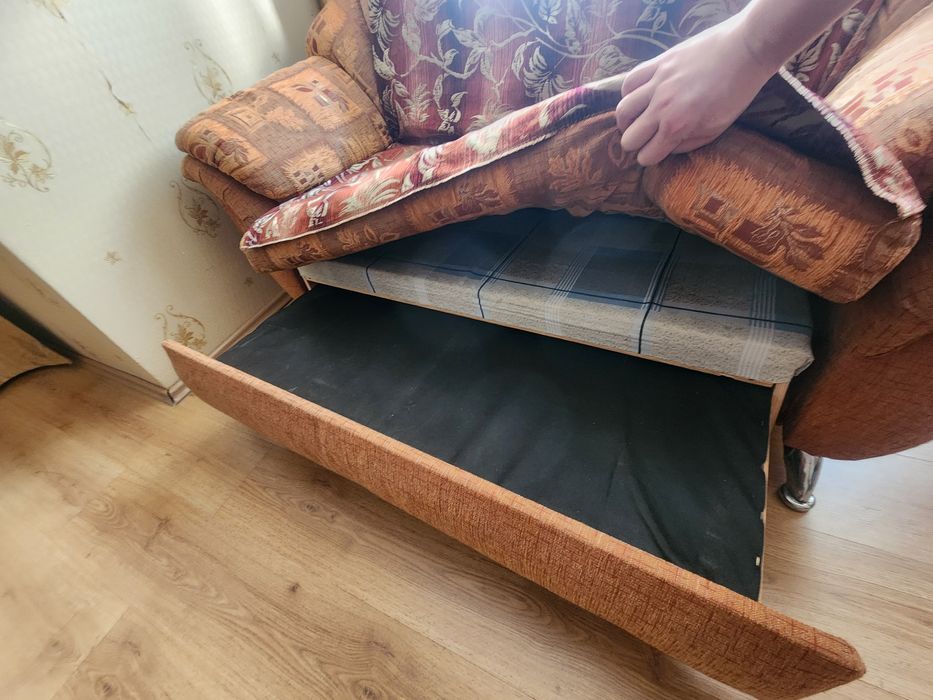 Продам диван и кресло