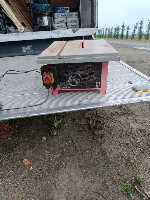 Fierăstrău circular de masă SysTec