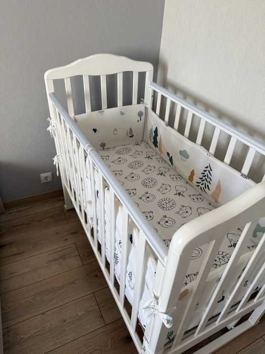 Манеж кровать на маятнике