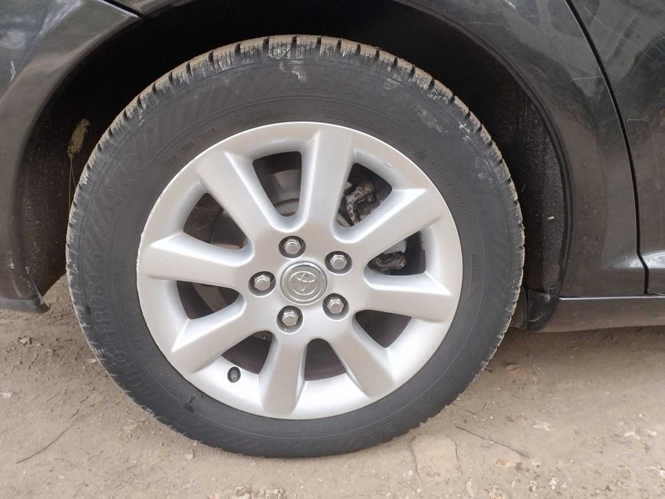 Тойота авенсис - 2.2 177k.c.  D-CAT на части